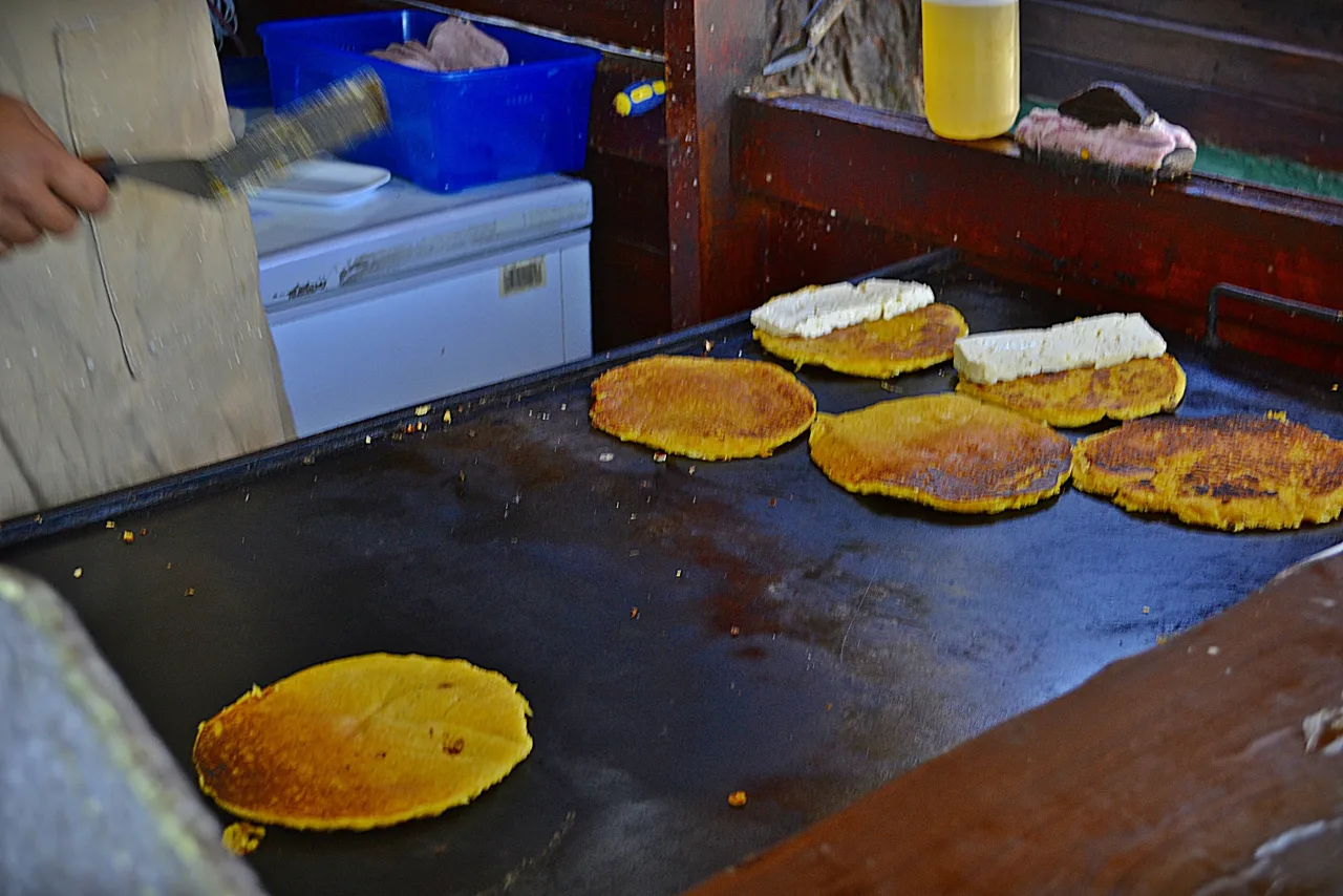 Cachapa con queso de mano